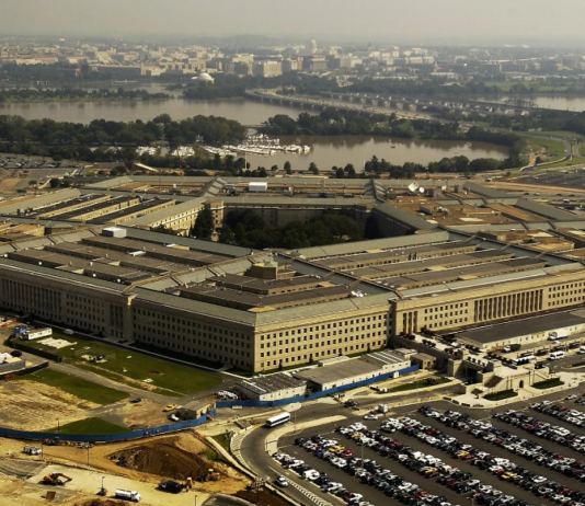 五角大楼:美国因同时威慑俄中而陷入危机