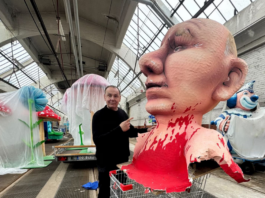 讽刺普京花车惹怒俄 法院判德国艺术家入狱