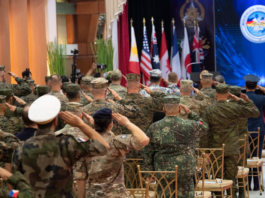 美菲启动“肩并肩”联合军演 中方警告