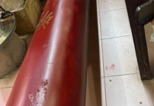 千斤横梁突断裂 华裔少女命丧大马神庙