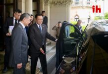 阿努廷亲驾比亚迪载王毅赴宴 泰中推进战略合作迈入新阶段