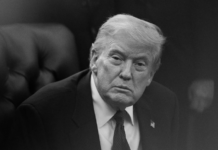特朗普支持率降至35% 共和党内不赞成率升至21%