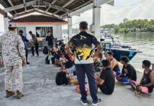 一艘载有37名印尼移民的船只在大马邦咯岛附近沉没 14人失踪