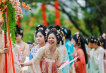 【大美广东·中印尼双语】(Bilingual Cina dan Indonesia)广州花朝节成为城市文化新IP