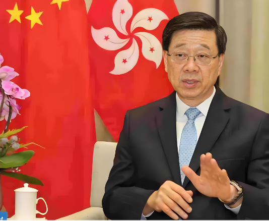李家超谈连任:言之尚早 聚焦未来一年工作