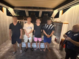 菲律宾游艇搁浅扯出案外案 4台湾人被捕
