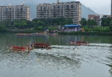 【大美广东·中印尼双语】(Bilingual Cina dan Indonesia)数万市民共赏清远阳山龙舟赛