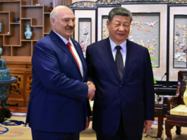 卢卡申科抵京访华唔习近平:“就像回家一样”