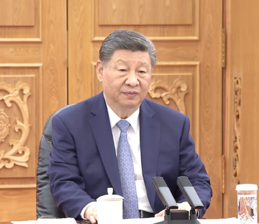 习近平:愿同敏昂莱总统继续加强引领 赓续胞波情谊 深化全面战略合作