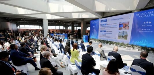 Foreign diplomats praise China’s development at conference in Guangzhou
