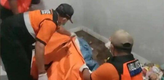 狮城男涉勒死印尼女友,伴尸数日携新欢过夜被捕