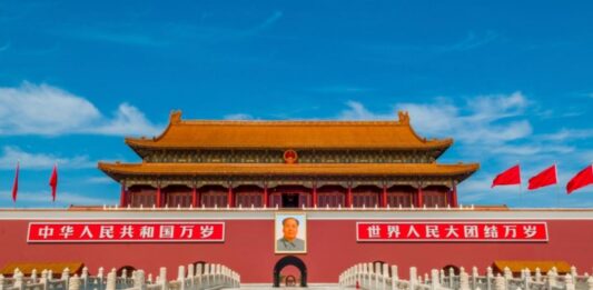 全球民众对中国好感度首超美国 为2023年以来首次