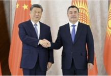 视频丨习近平同吉尔吉斯斯坦总统扎帕罗夫会谈