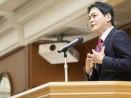 骂下属是“废物”与“人渣” 日本横滨市长被认定霸凌递辞呈