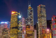 美经济学家称“旧香港已结束”引争议 港府反驳称经济韧性不容低估
