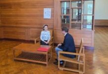 昂山素季现身 会见红十字国际委员会驻缅代表