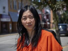 宾州发生惨烈命案 华裔女子连刺婆婆245刀后对峙警方被捕