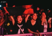 【大美广东·中印尼双语】(Bilingual Cina dan Indonesia)TOMORA中国首演亮相广州超级草莓音乐节