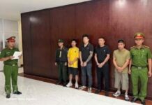 4名中国籍男子涉嫌走私近1.8万包香烟 在越南被捕